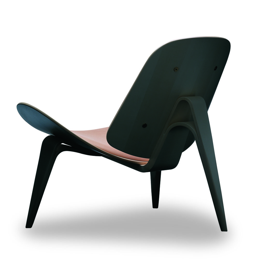 CH07 Shell Chair designed by Hans J. Wegner for Carl Hansen & Son