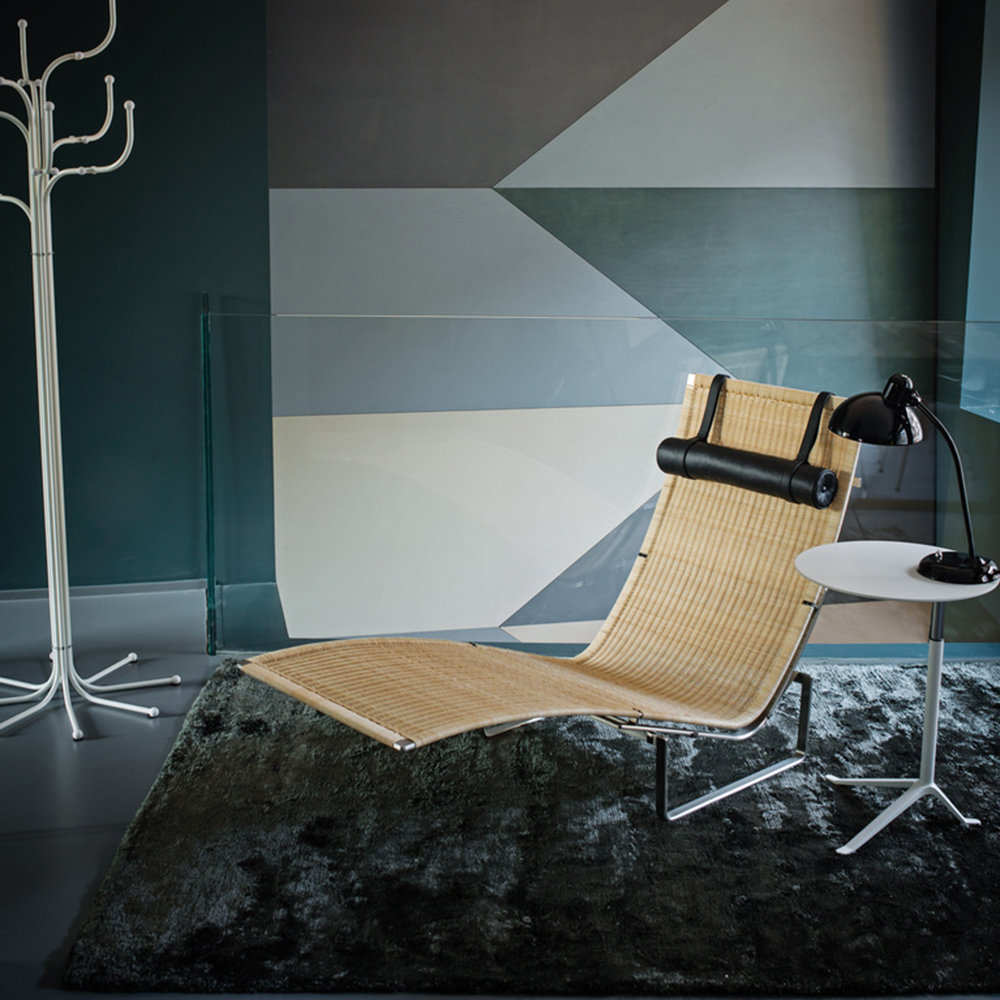 PK24™ lounge designed by Poul Kjaerholm for Fritz Hansen