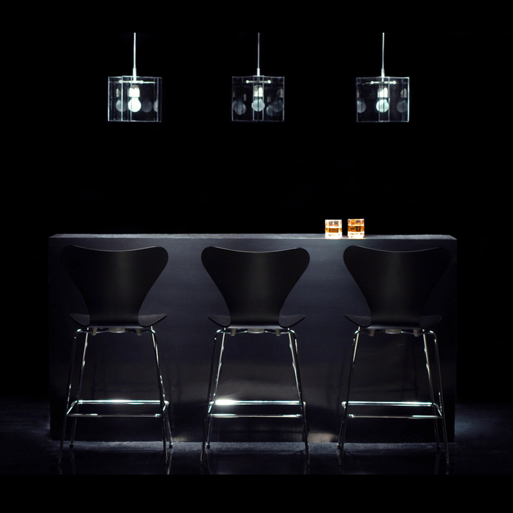 Series 7 stool designed by Arne Jacobsen for Fritz Hansen