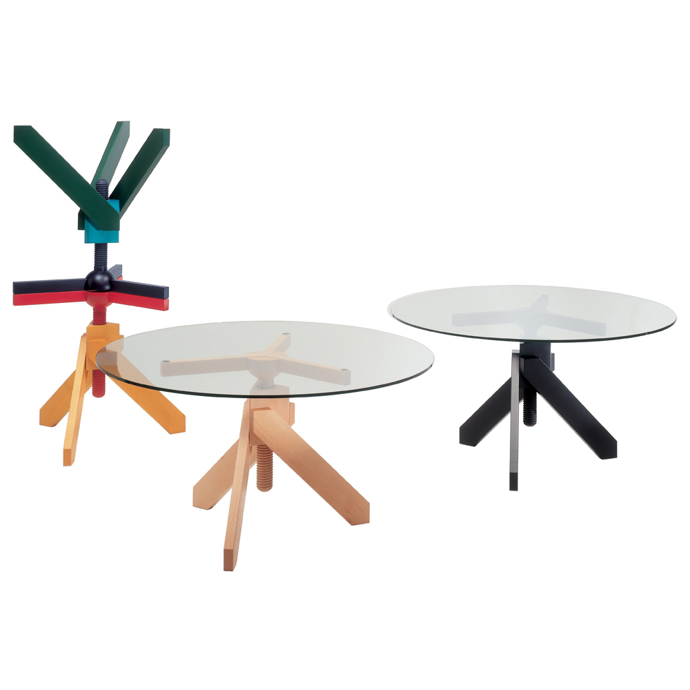 Vidun table designed by Vico Magistretti for De Padova