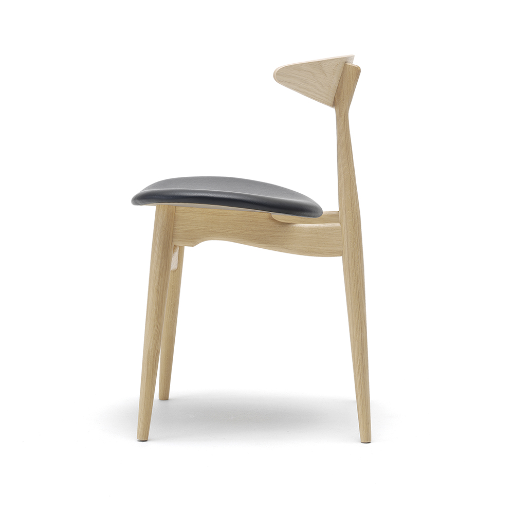 CH33 Chair designed by Hans J. Wegner for Carl Hansen & Son