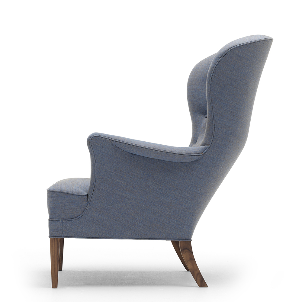 FH419 Heritage Chair designed by Frits Henningsen, manufactured by Carl Hansen & Son