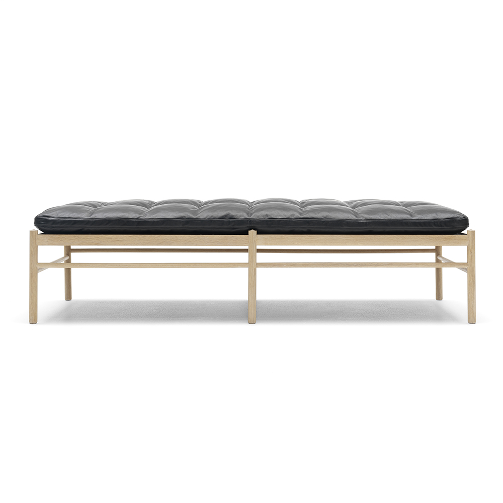 OW150 Daybed designed by Ole Wanscher, manufactured by Carl Hansen & Son