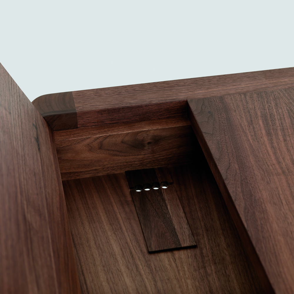 Secret desk designed by Markus Schmidt for Zeitraum