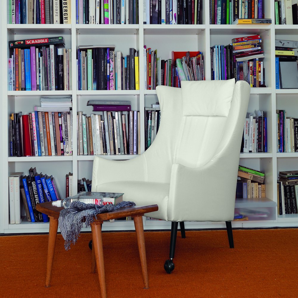 Tondo Chair designed by Vico Magistretti with Brigit Lohmann for De Padova.