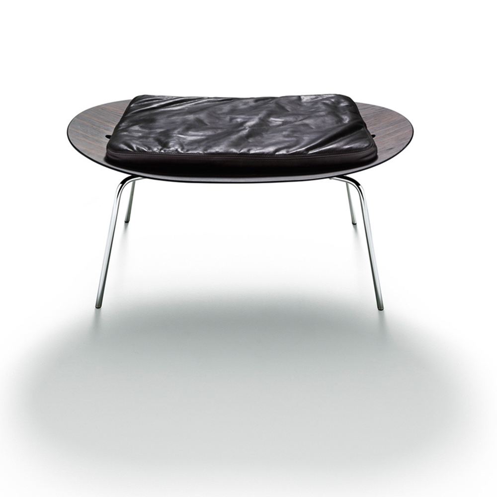 Betulla table by Vico Magistretti for De Padova italian designer accessory table