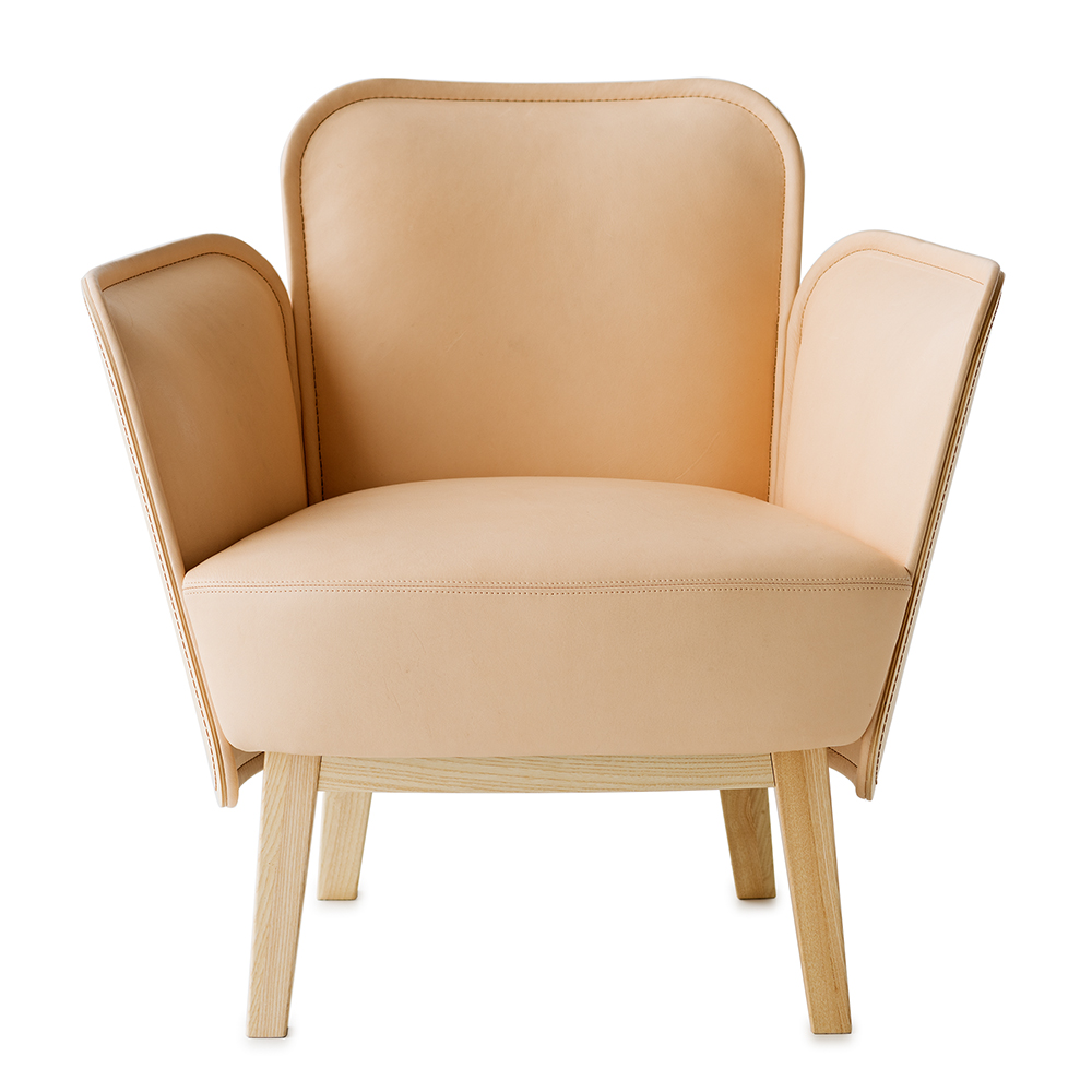 julius easy chair farg blanche garsnas mdoern upholstered lounge chair ecofriendly wood stitching beige