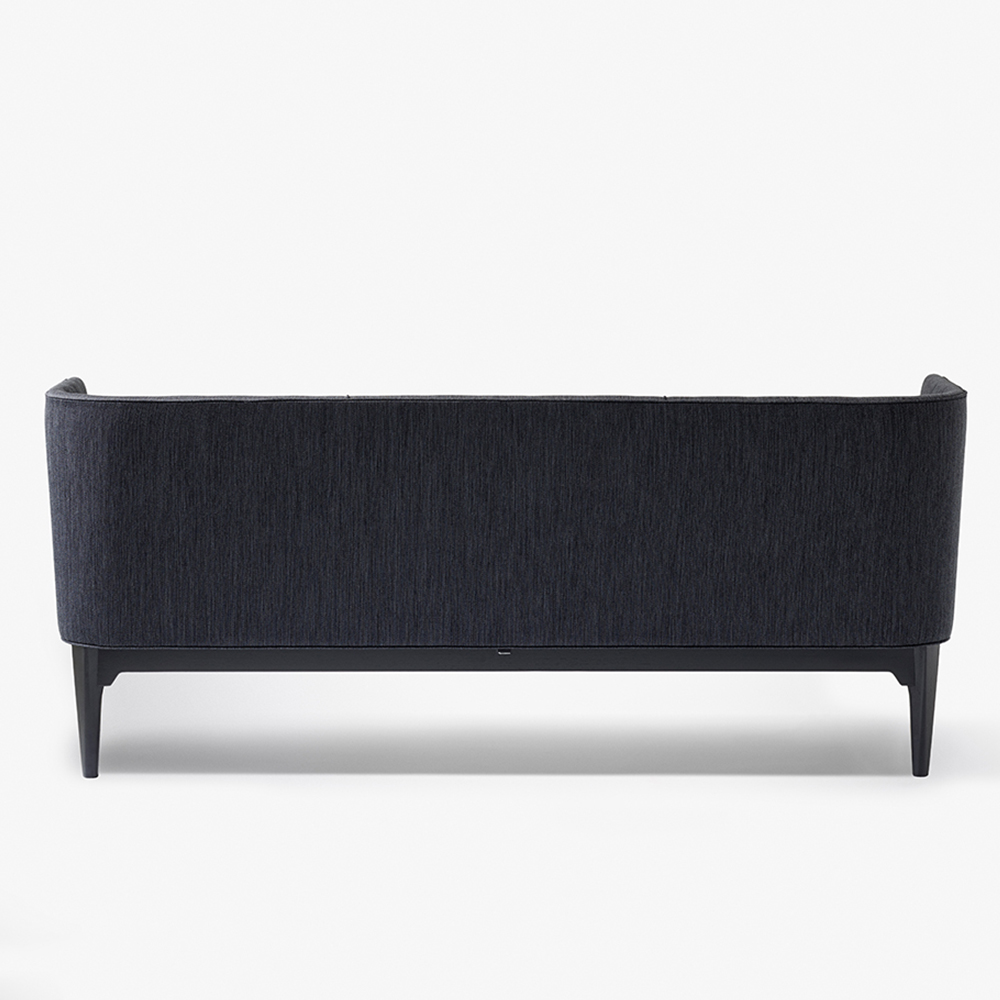 Mayor Sofa Arne Jacobsen Flemming Lassen AndTradition high back couch danish design