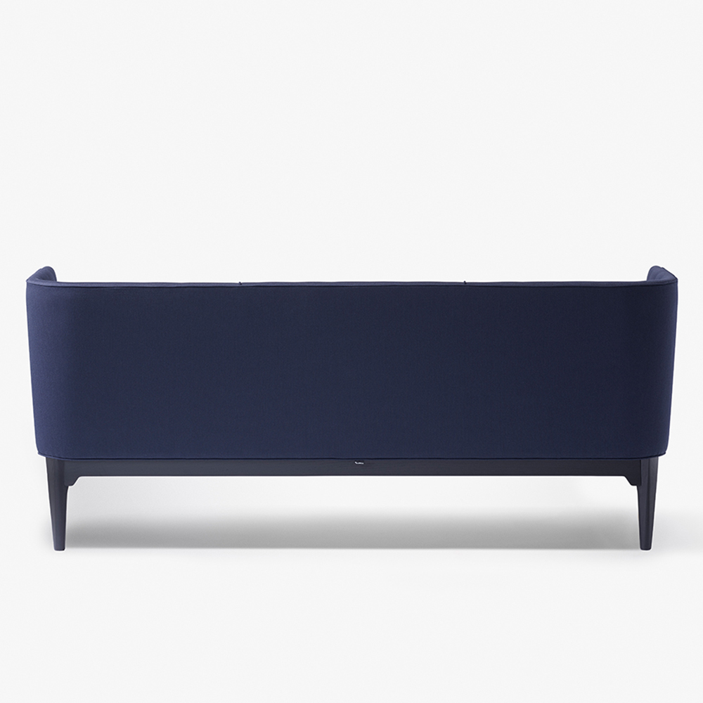 Mayor Sofa Arne Jacobsen Flemming Lassen AndTradition high back couch danish design