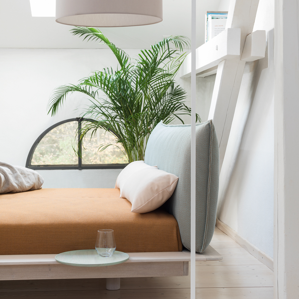 yoma bed kaschkasch zeitraum modern contemporary designer european bed modular customizable