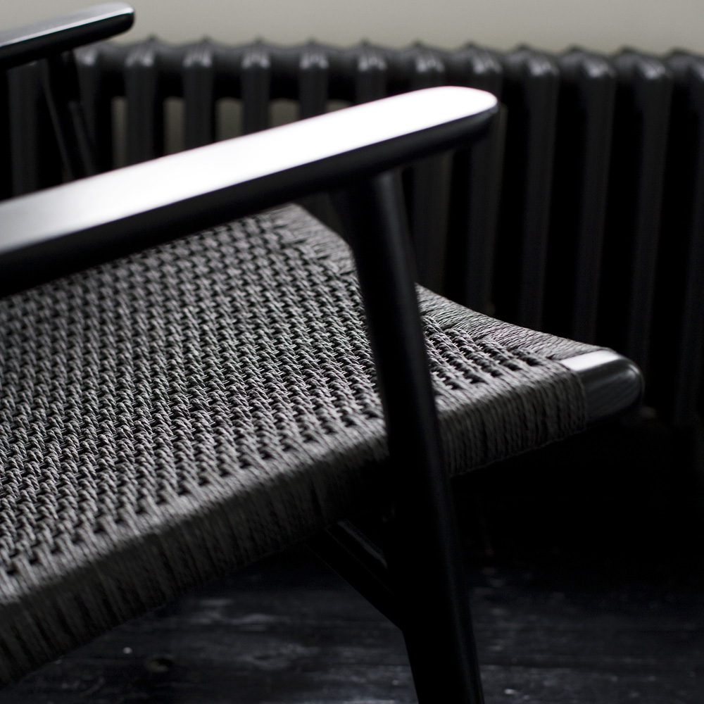 CH25 Easy Chair