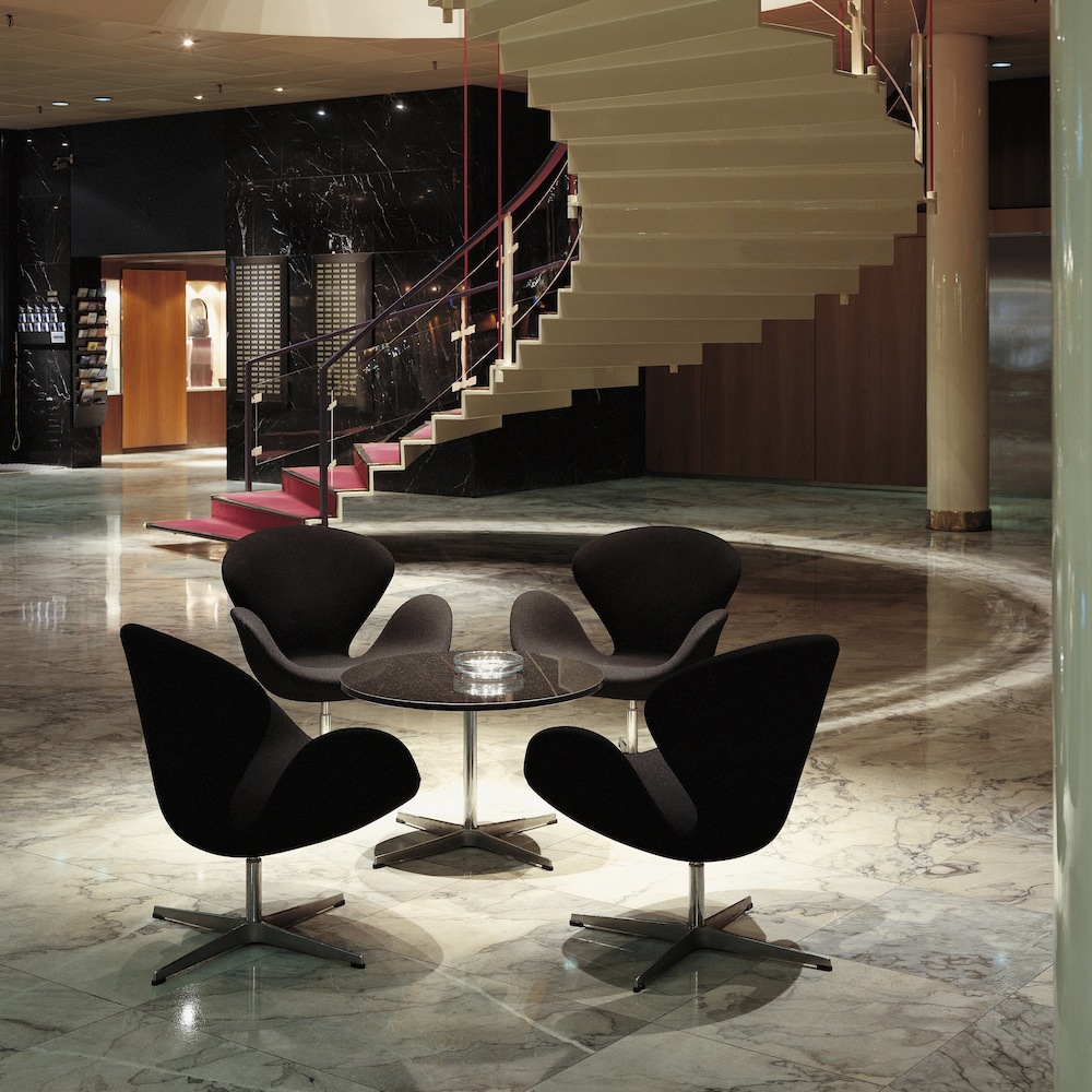 Swan™ Chair