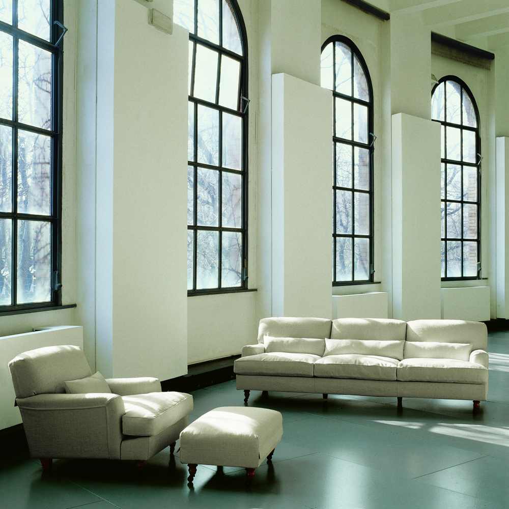 Raffles Sofa 