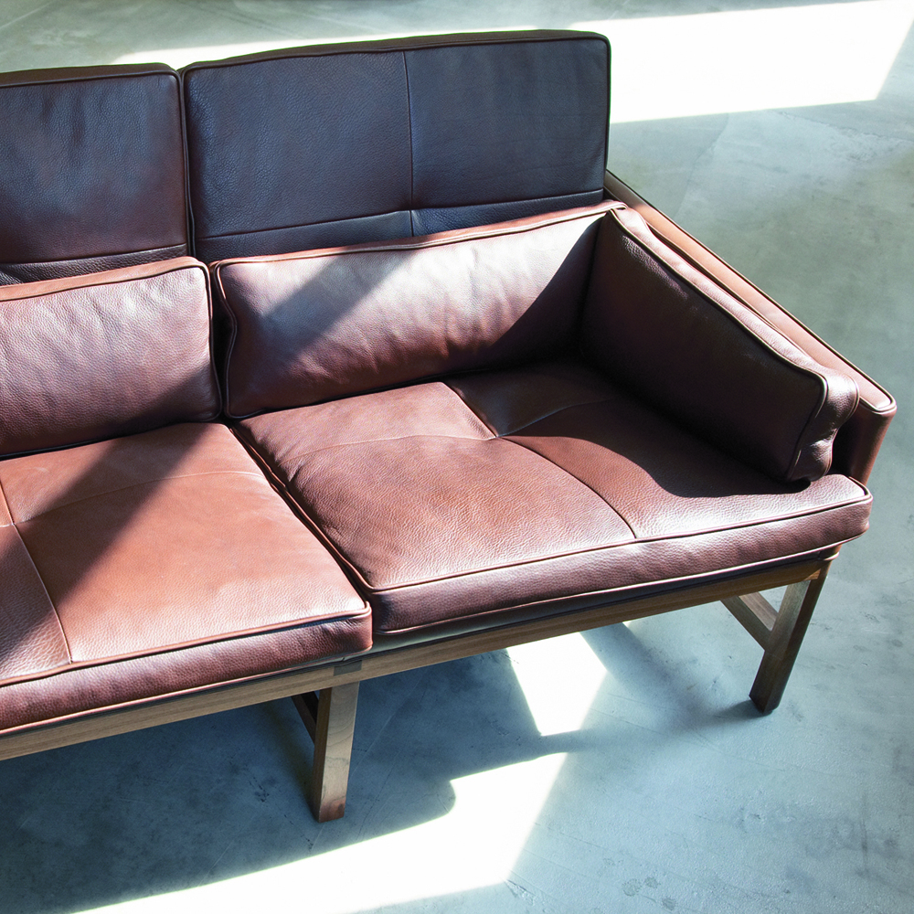 CB-52 | CB-53 Sofas