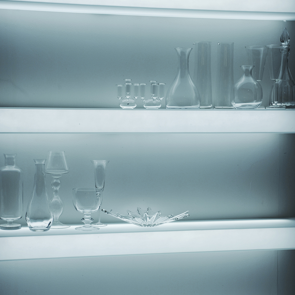 Light-Light Shelf