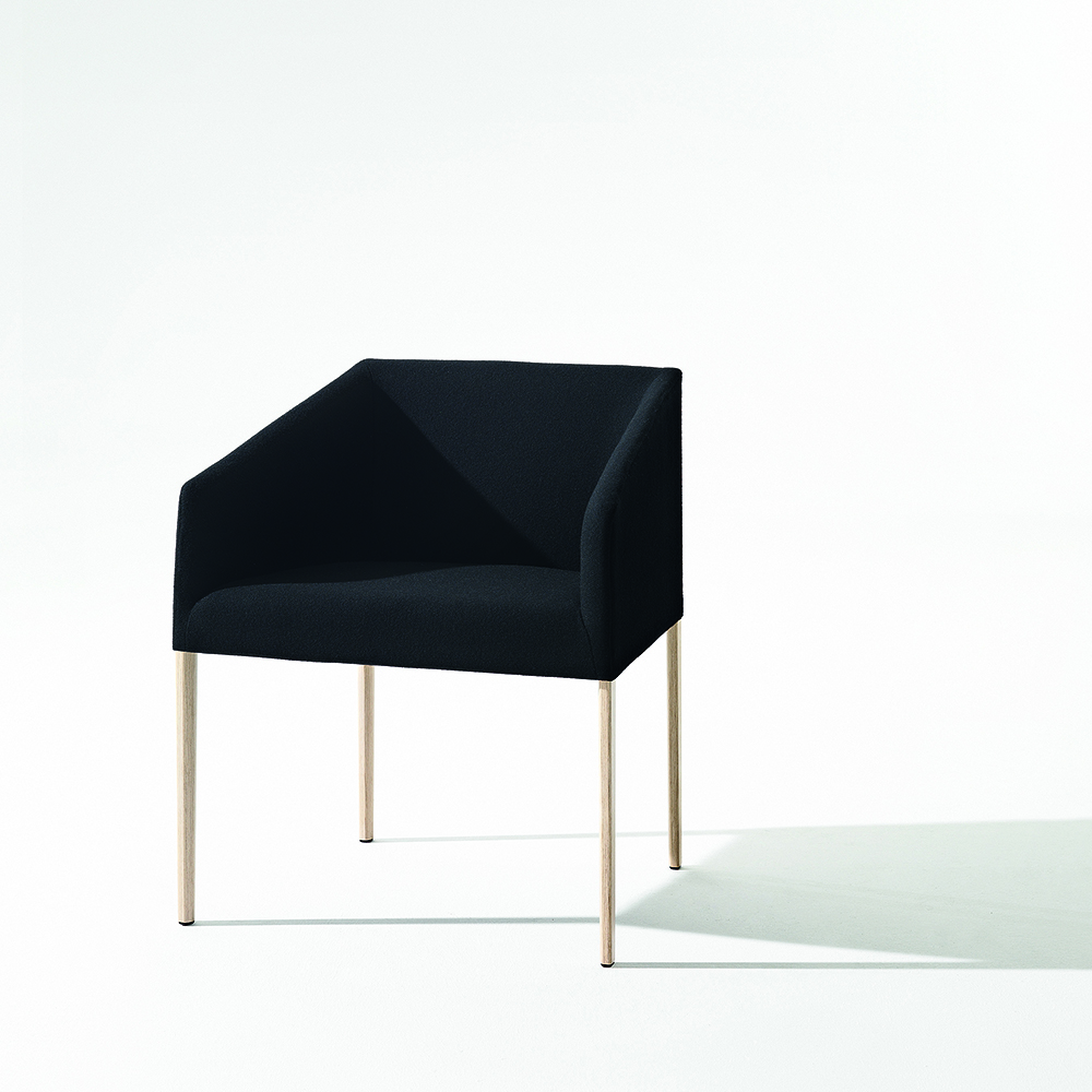 Saari Armchair
