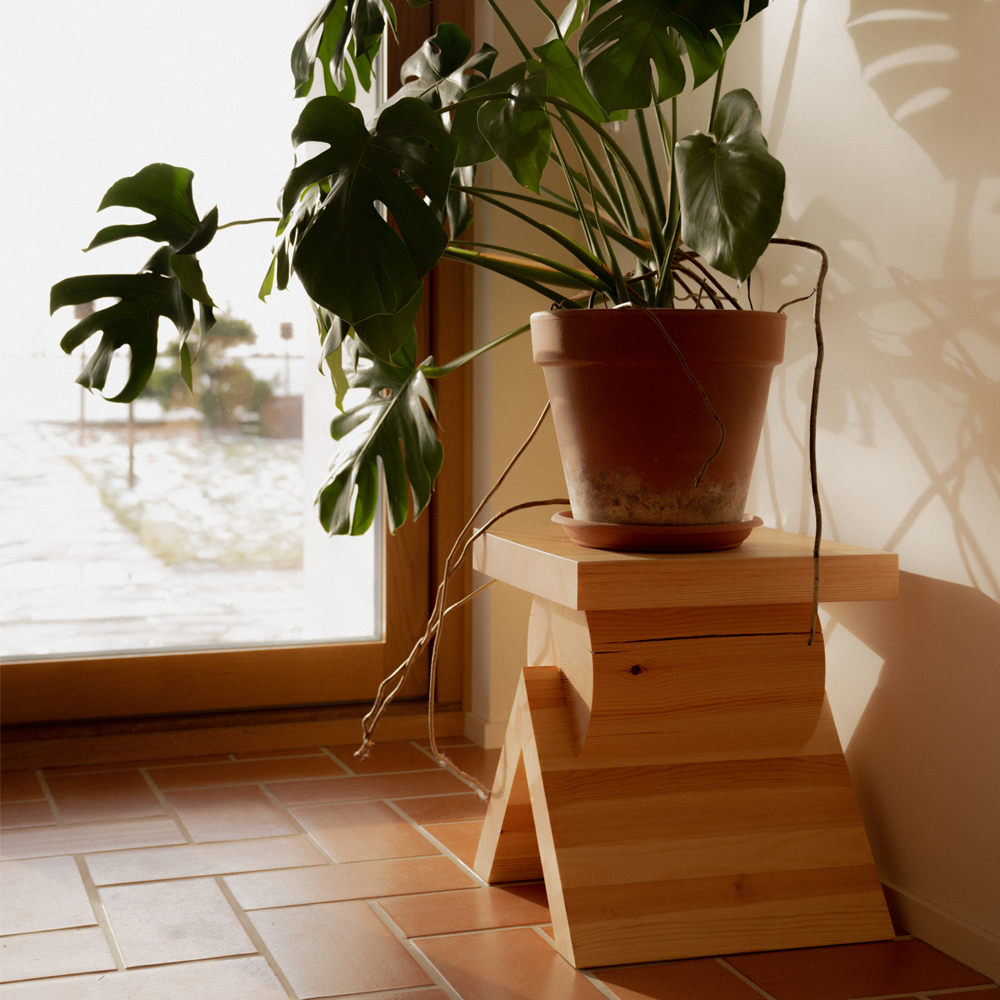 AA Side Table