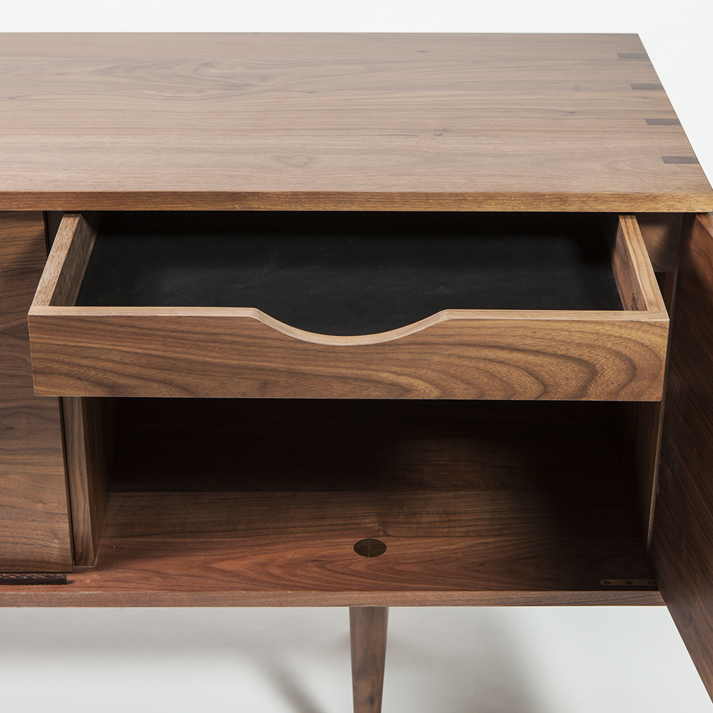 C3000 Credenza