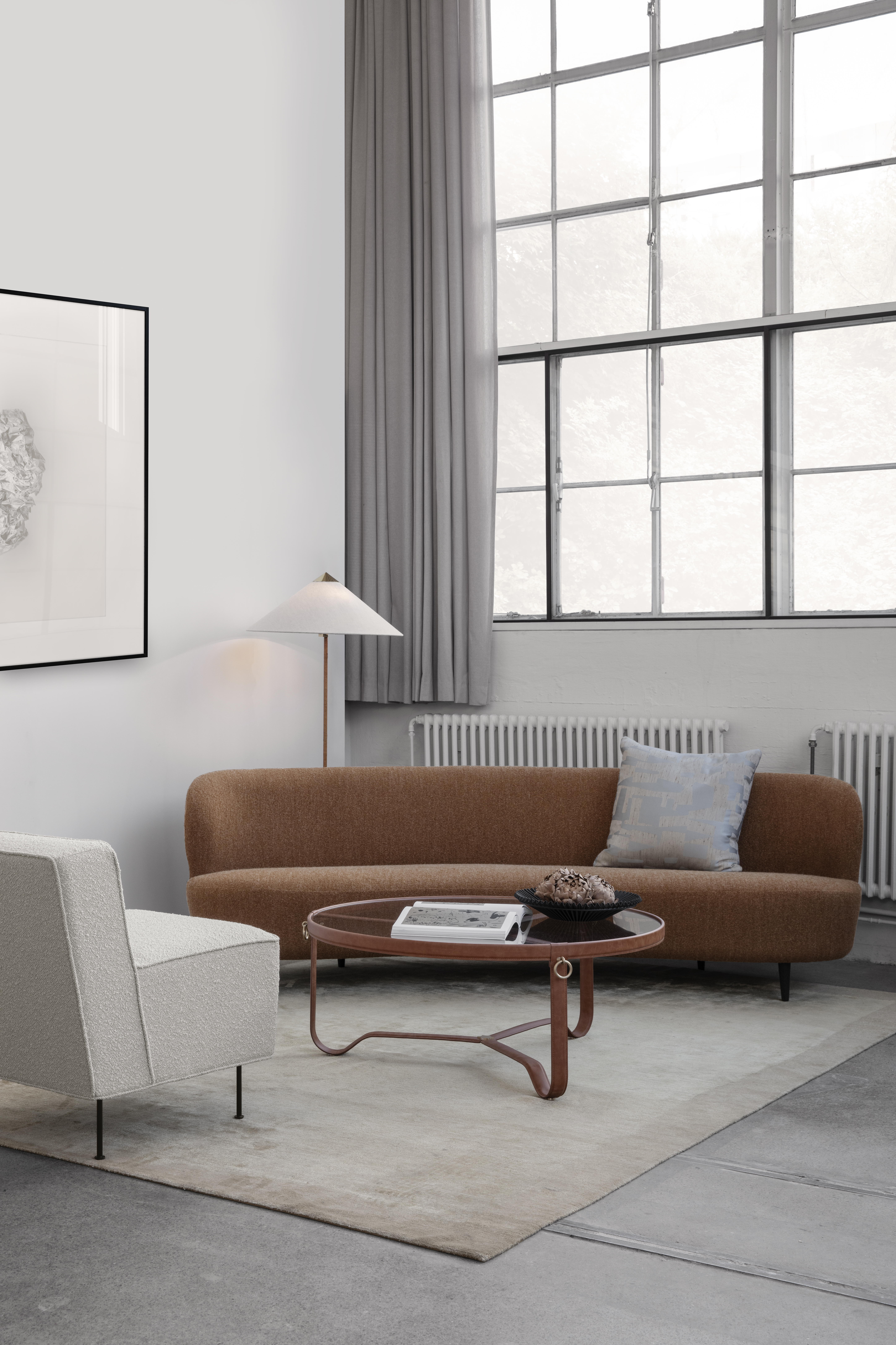 contract-modernlineloungechair-adnetcoffeetable-staysofa-gubicushion-9602floorlamp-mategotbowl-on-1760710103