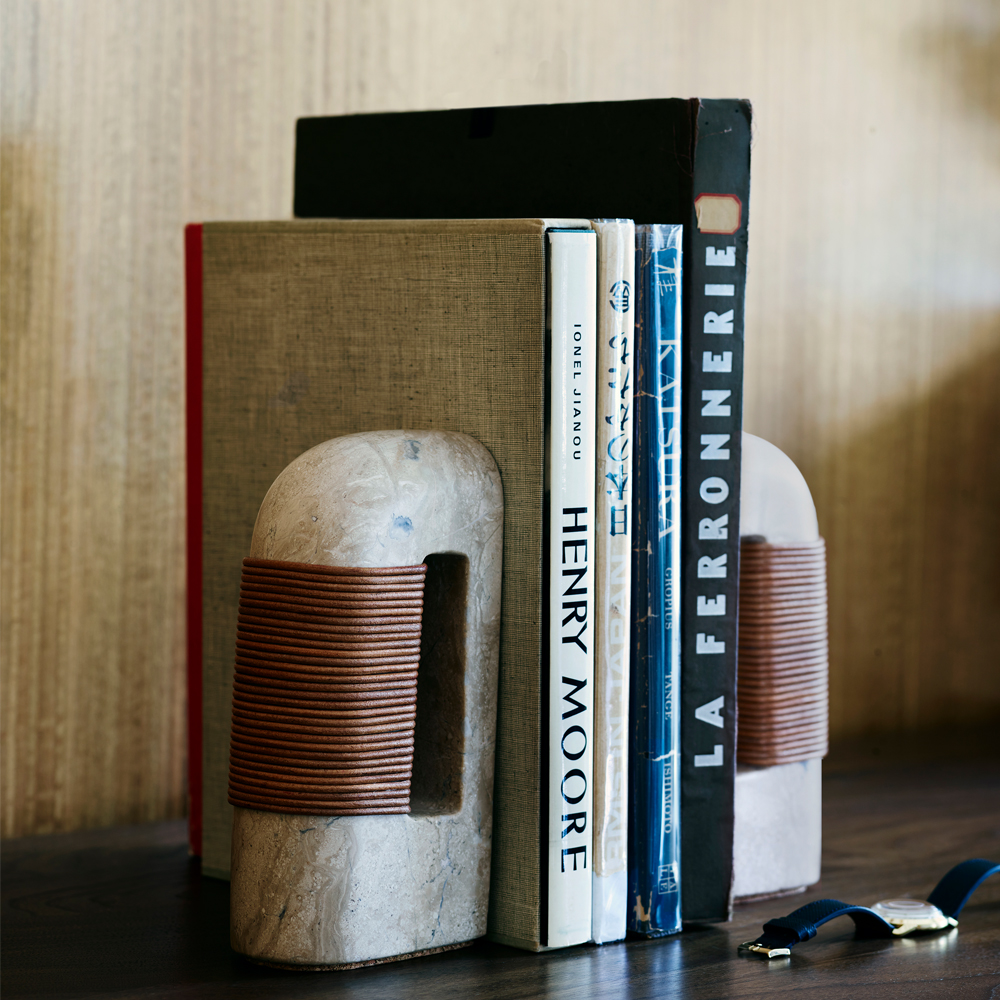 Fane Bookend