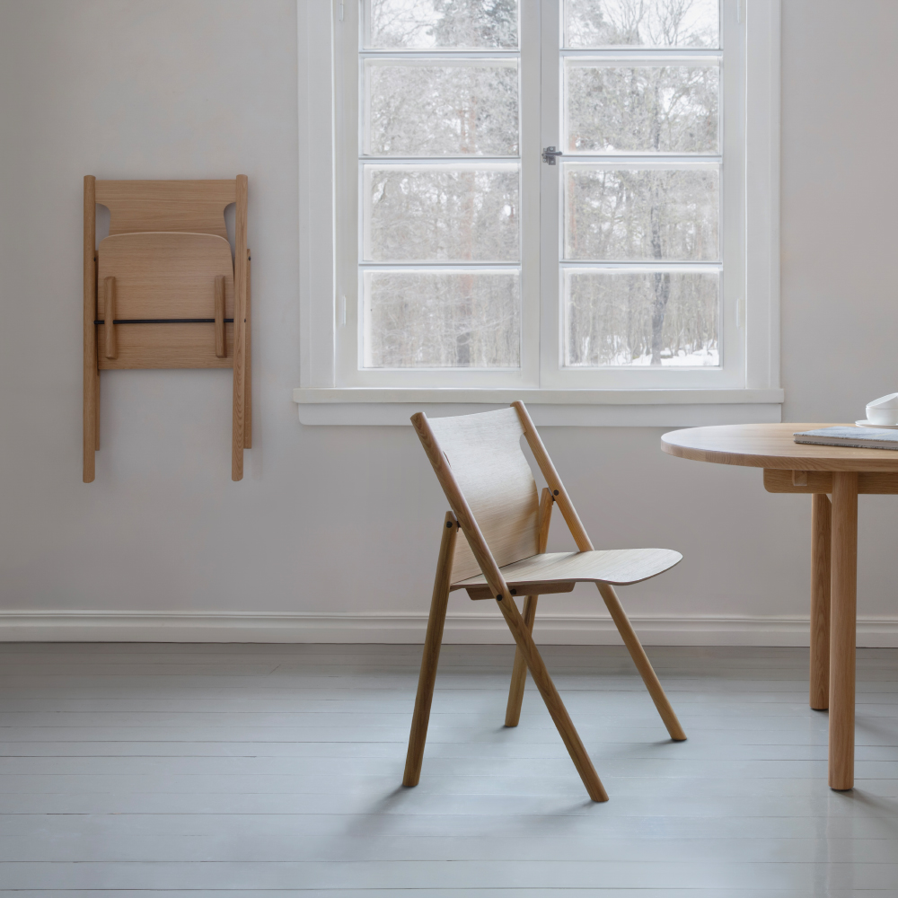Faneeri Folding Chair