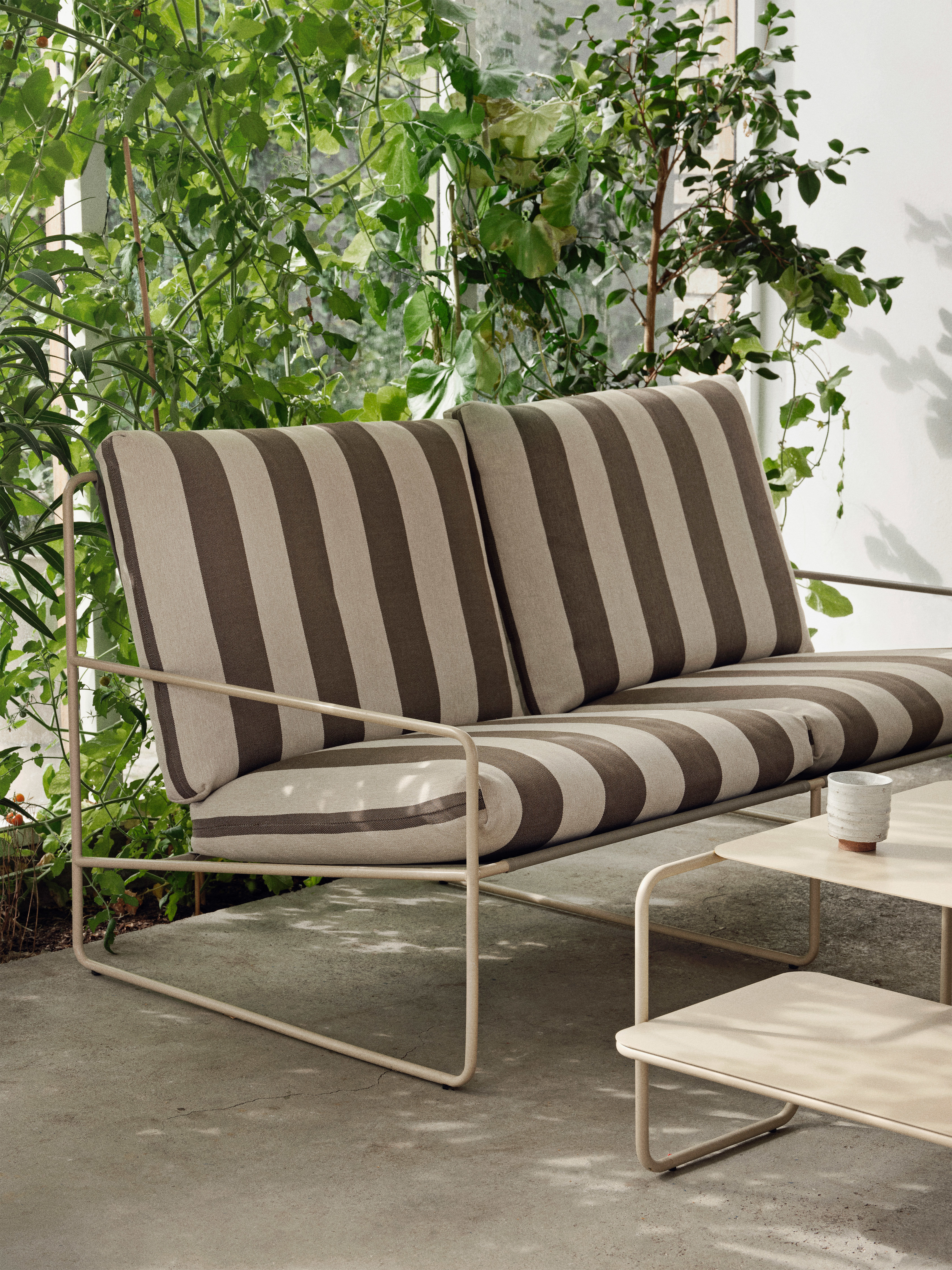 fermliving-desert2seater-1104267303-01