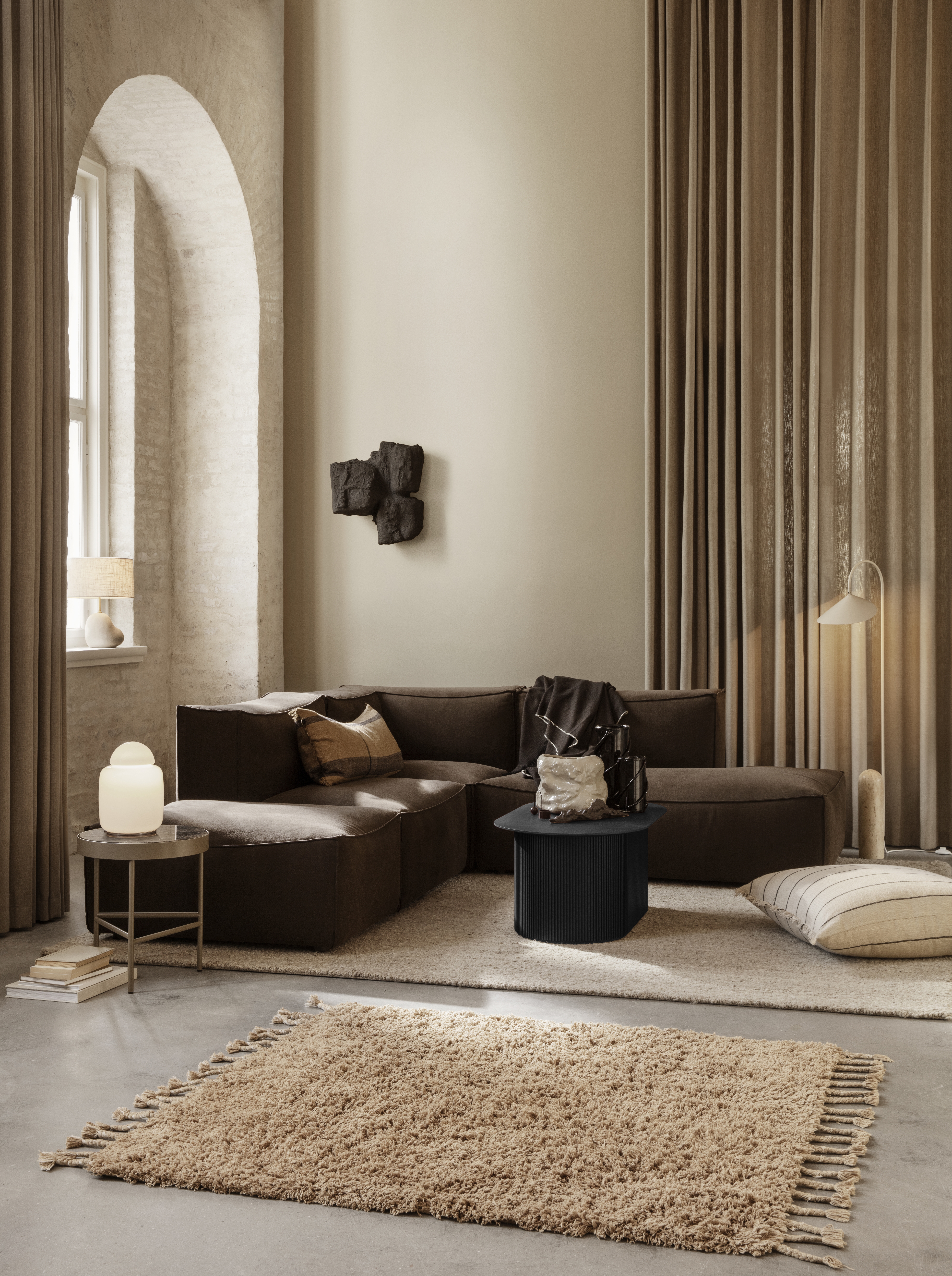 fermliving-podiatable-black-image-2