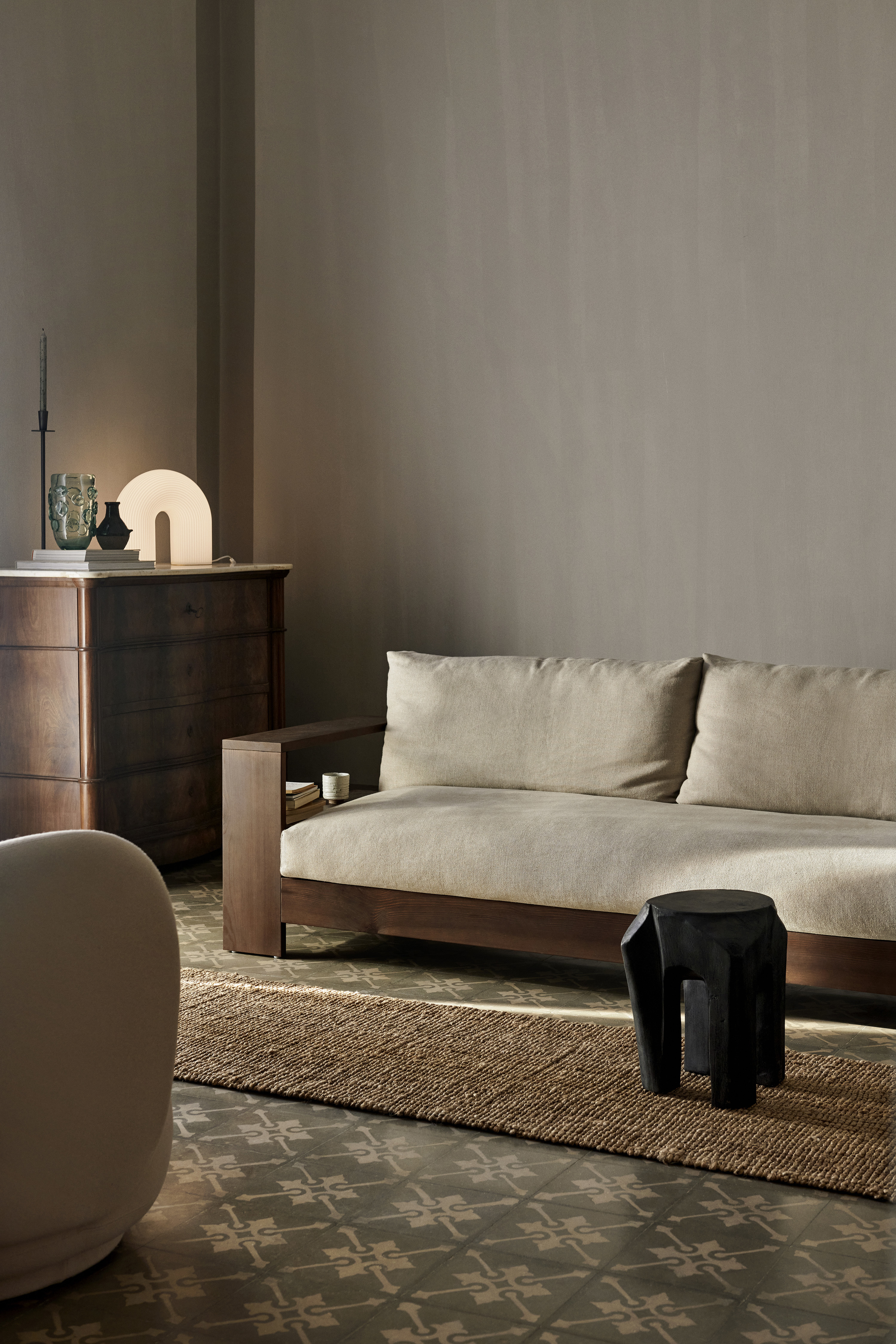 fermliving-ss23-rootstool-1104267440-image-02