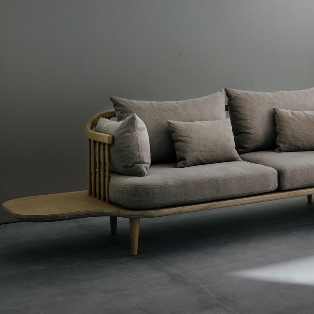 Fly Sofa
