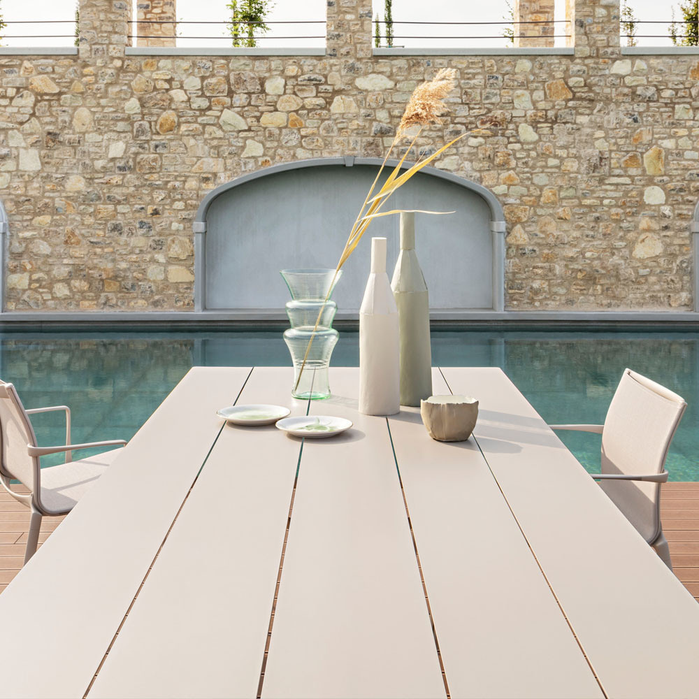 Frametable Outdoor