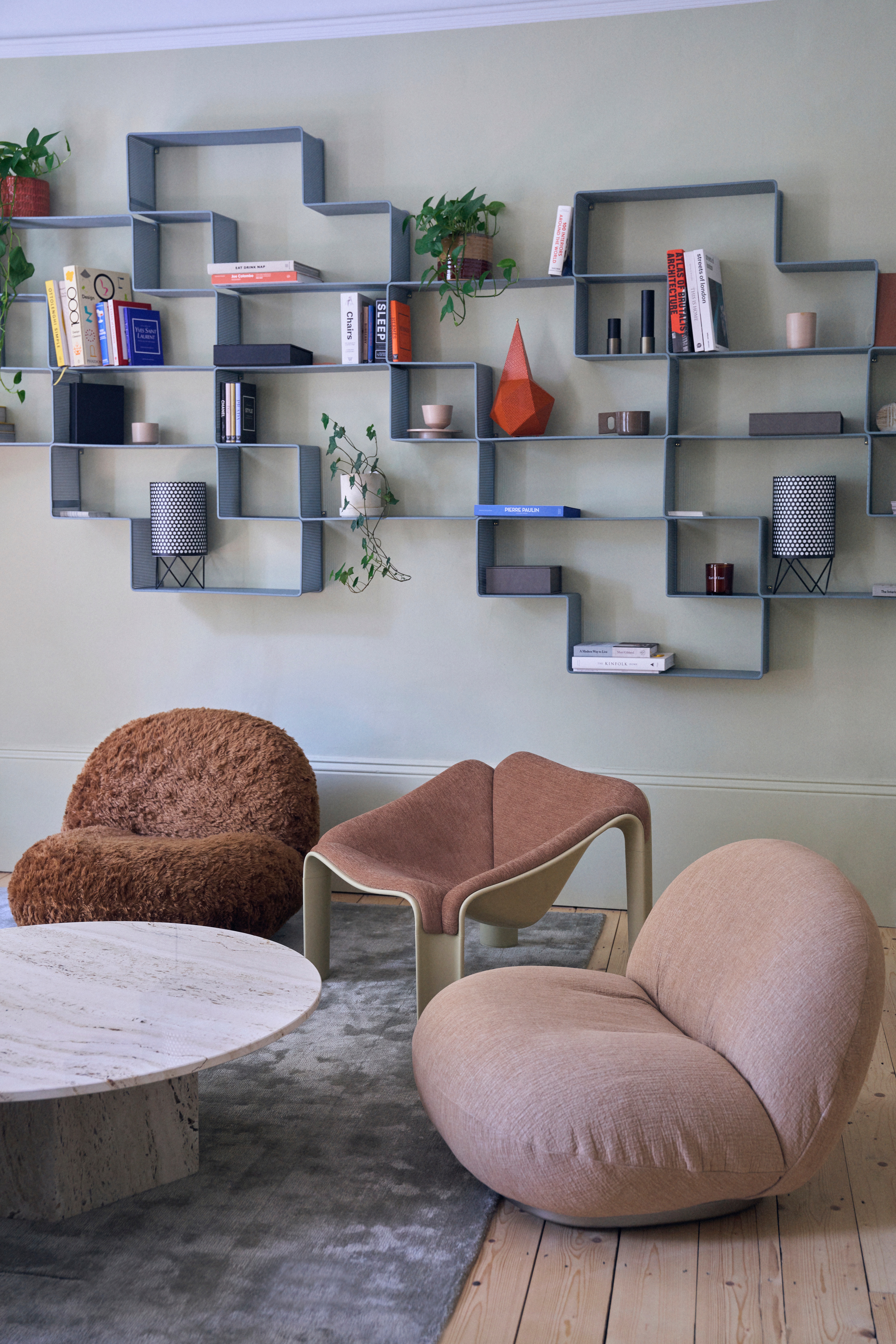 gubi-london-showroom-pacha-f300-by-pierre-paulin-05
