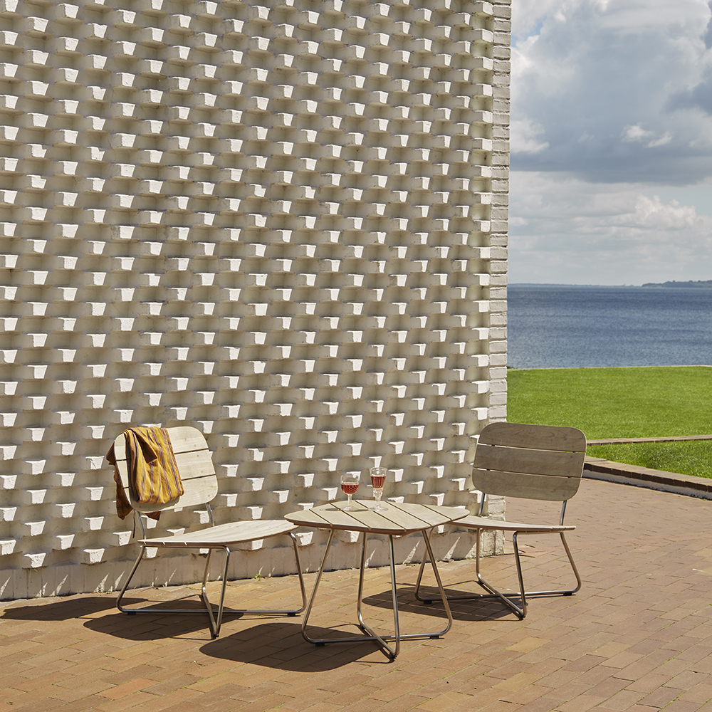 Lilium Lounge Table
