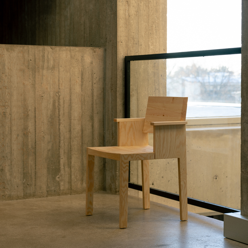 Maasto Dining Armchair