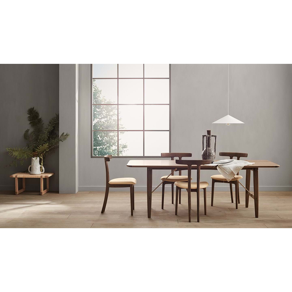 OW58 T-Chair