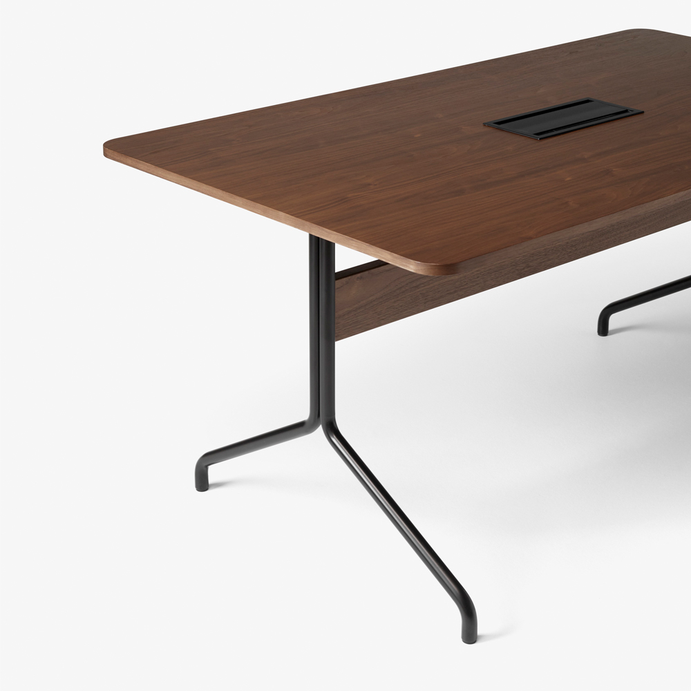 Pavilion Table