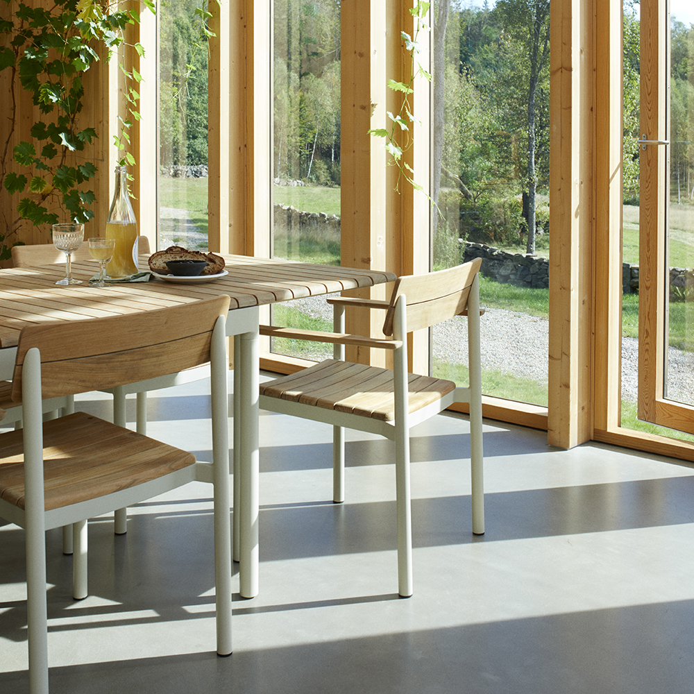 Pelagus Armchair