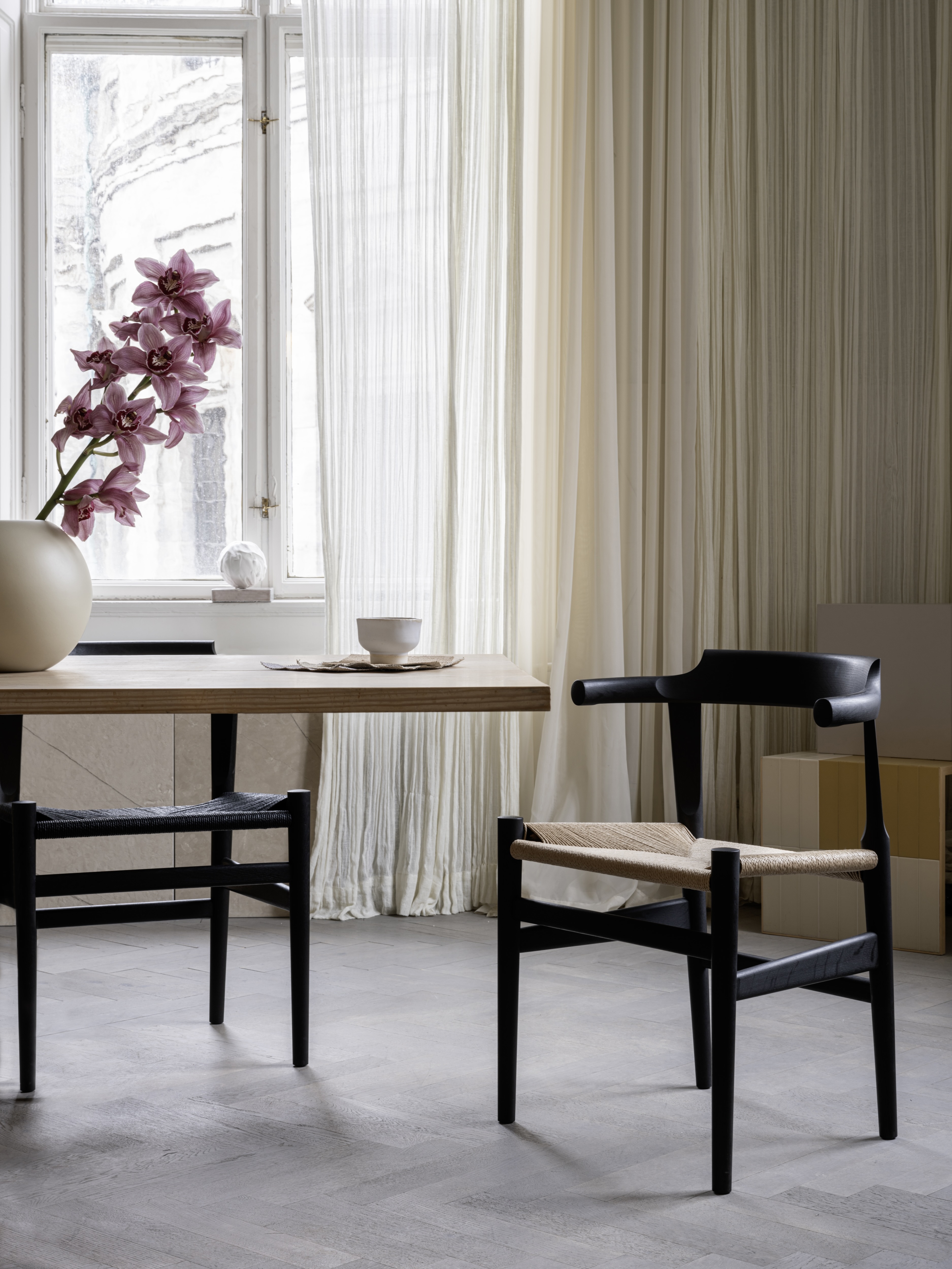 pp68-2024-carlsberg-byen-lifestyle-final-chair-clr-arr-2