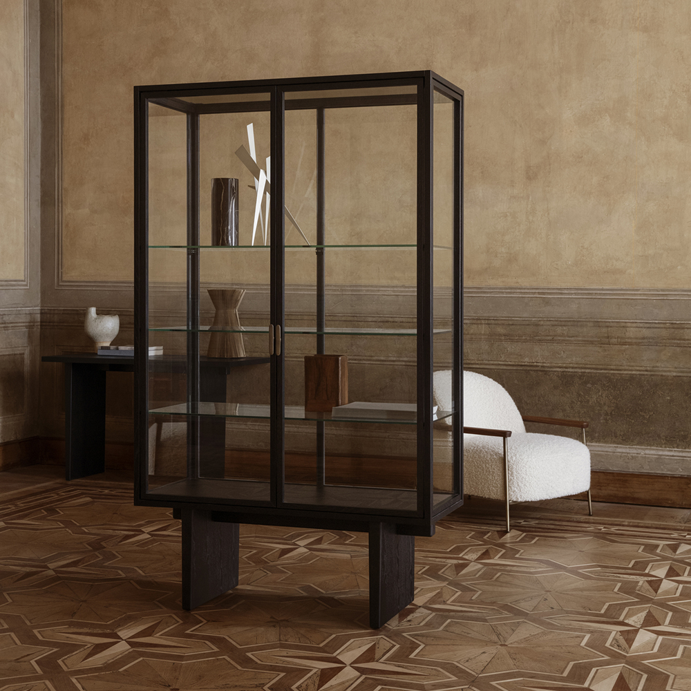 Private Vitrine