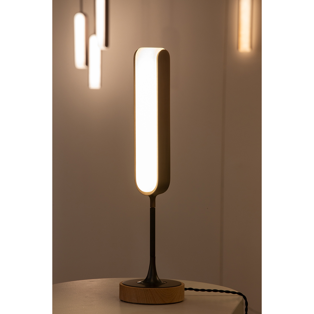 Quatre Cent Table