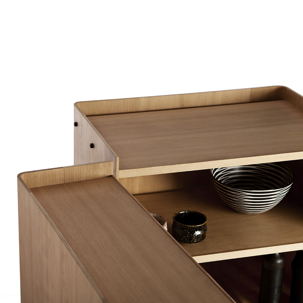 Roller Cabinet