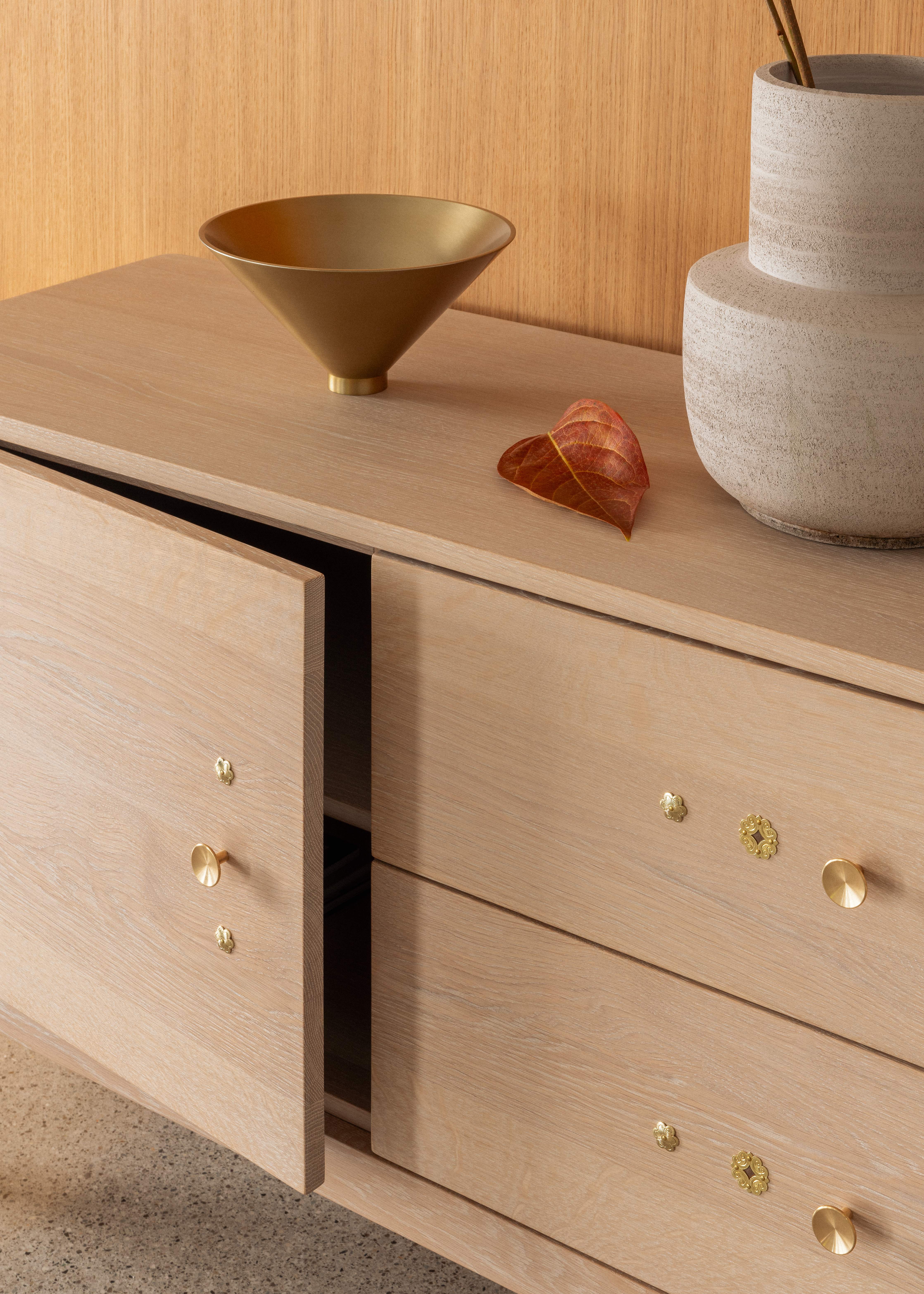 seitz-modern-home-appenzeller-sideboard-detail