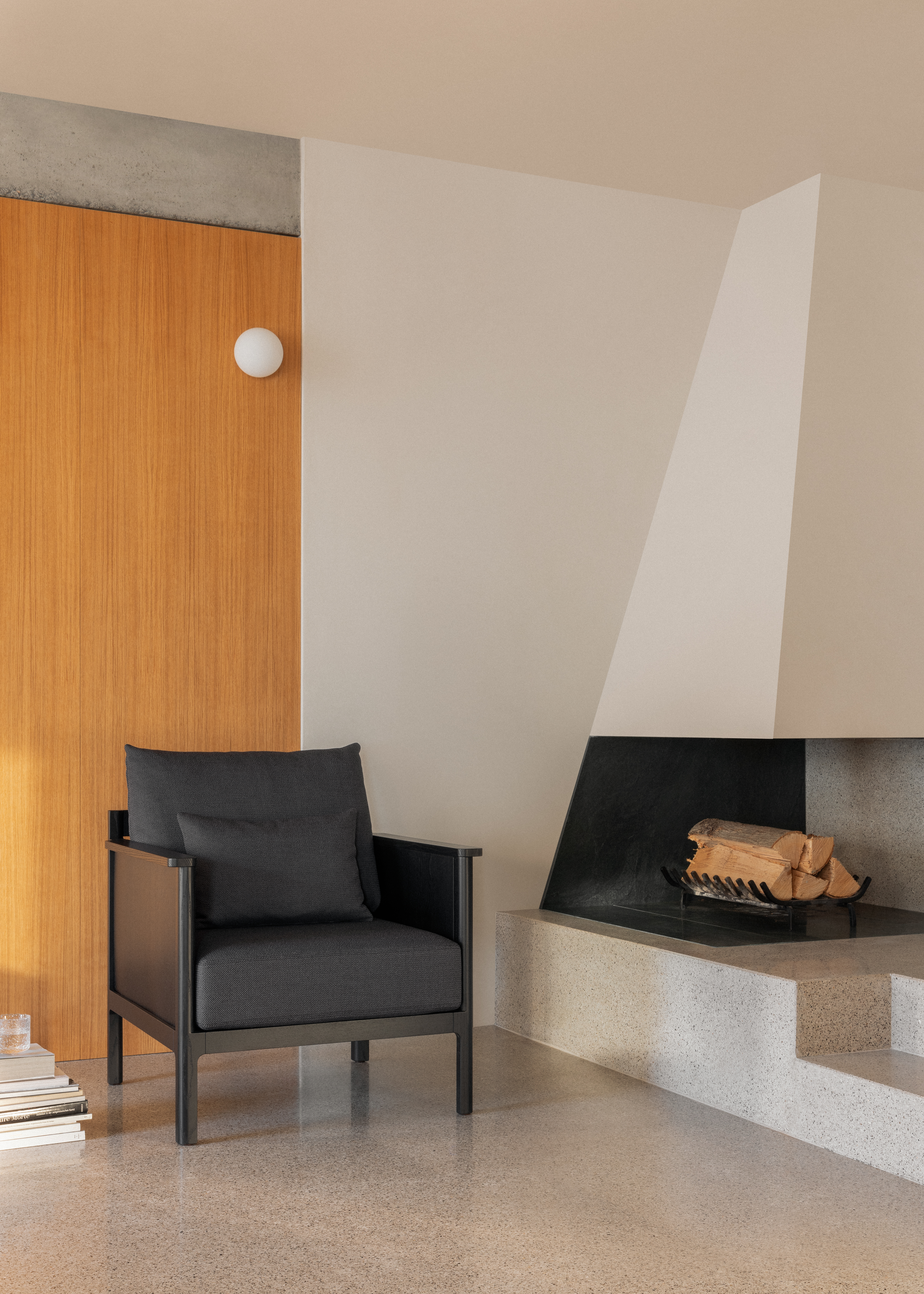 seitz-modern-home-helm-armchair-01