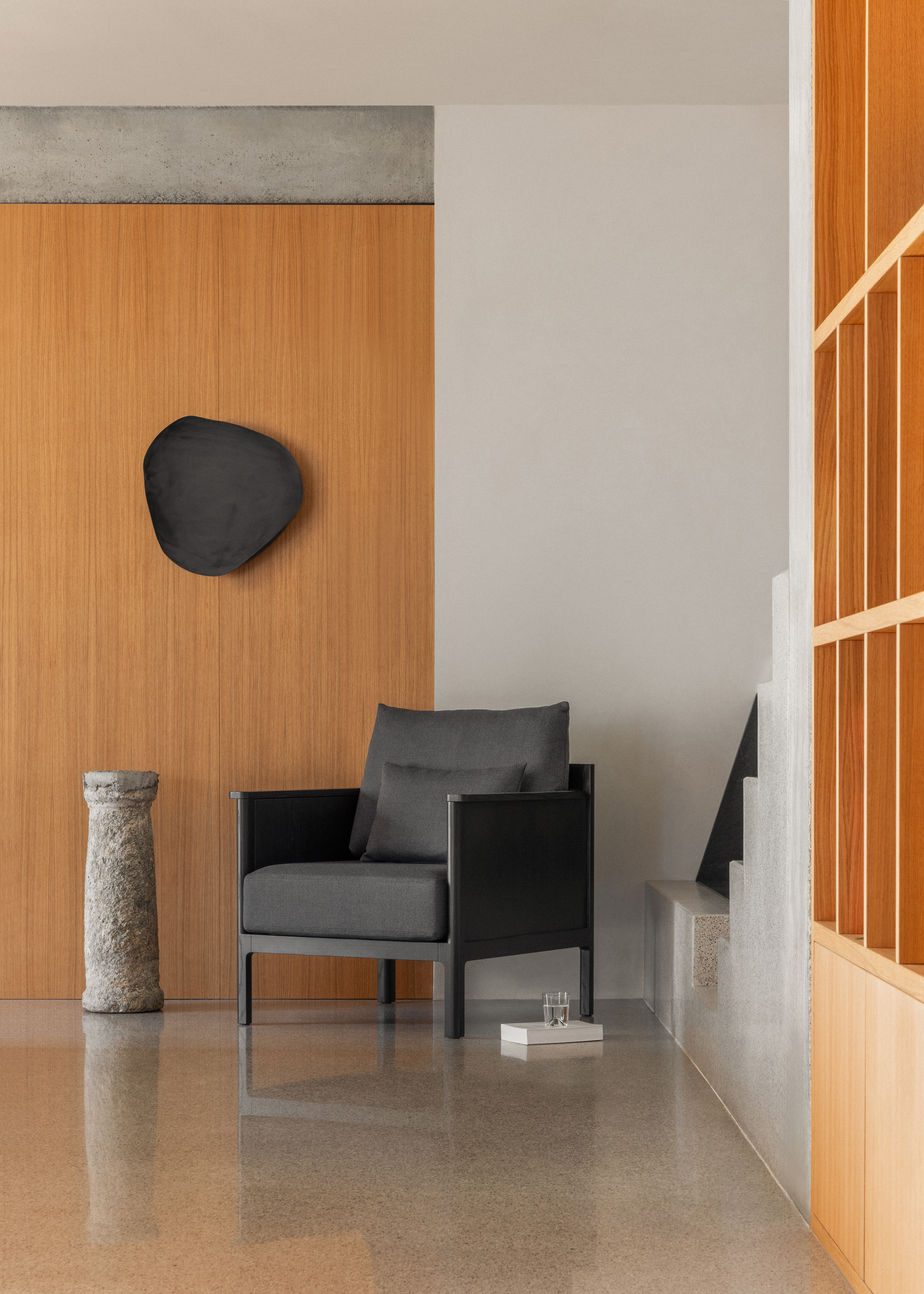 seitz-modern-home-helm-armchair-02