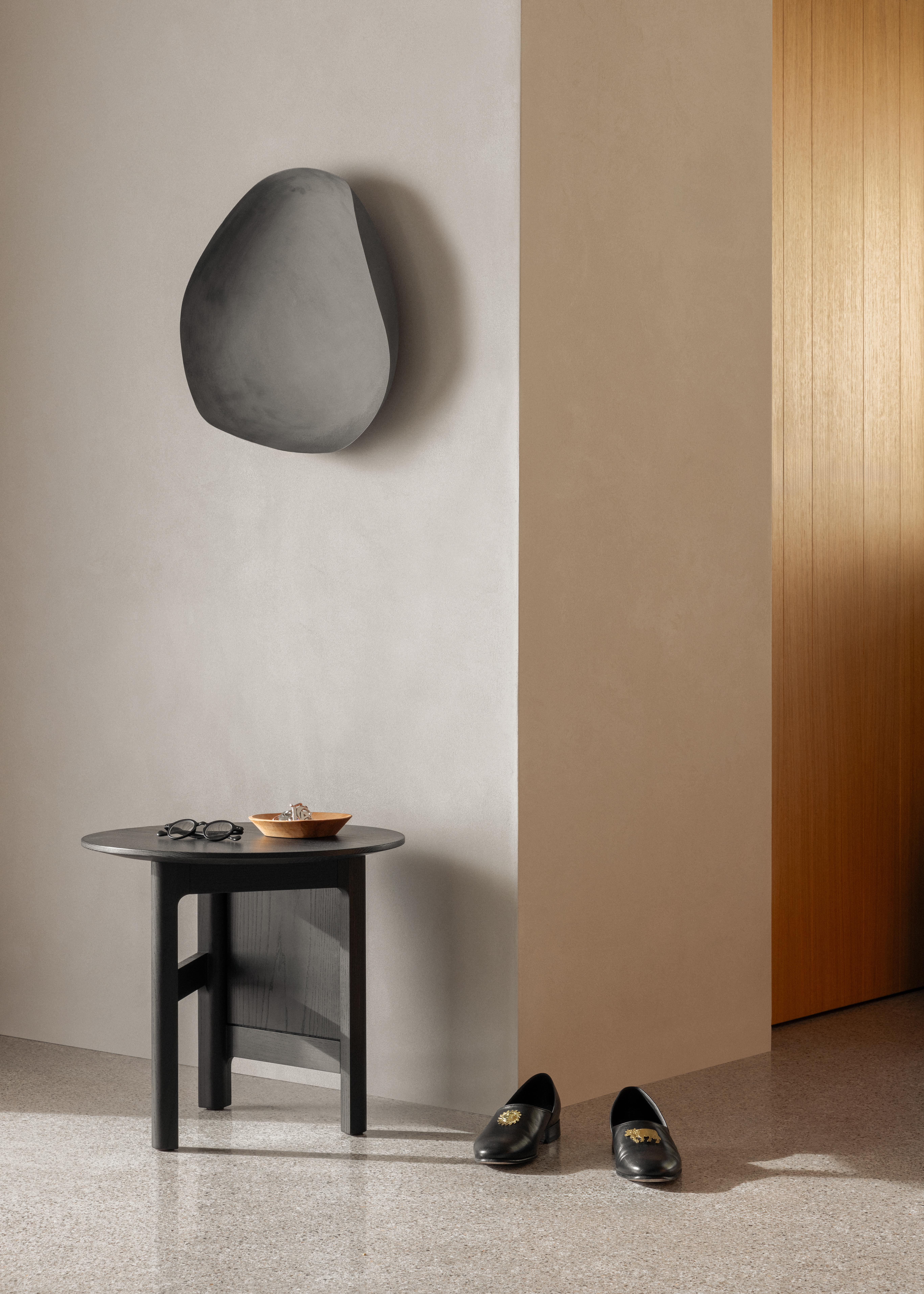 seitz-modern-home-limmat-side-table-01