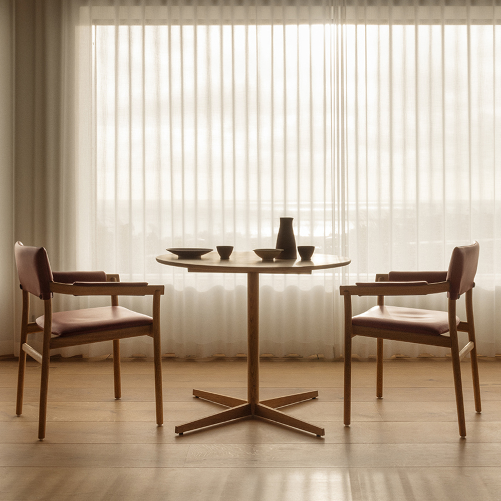 Vyn Armchair