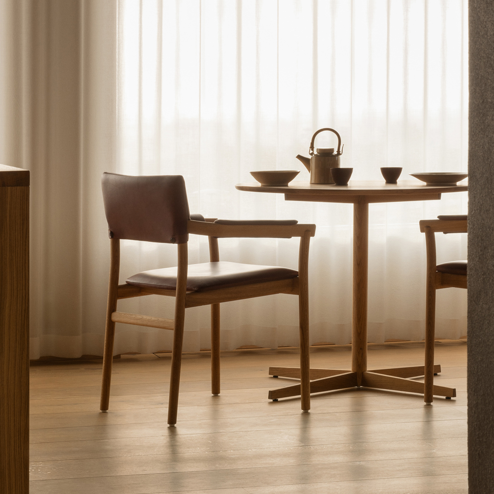 Vyn Armchair