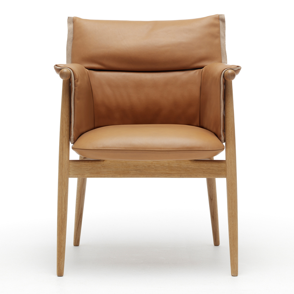 E005 Embrace Chair