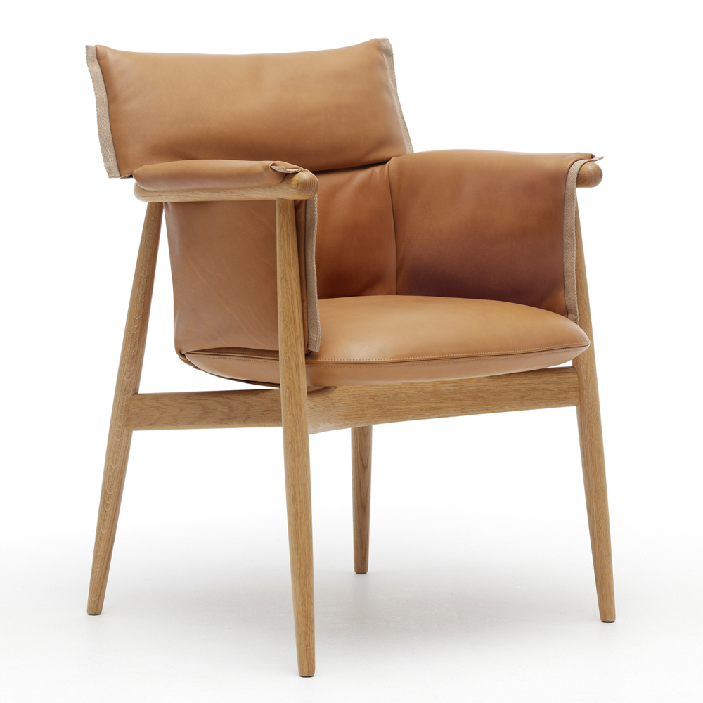 E005 Embrace Chair