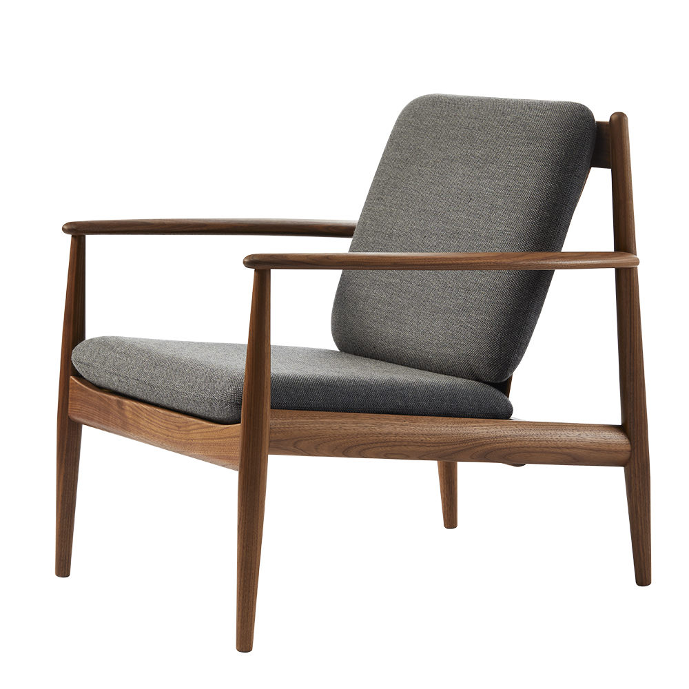 GJ 118 Easy Chair