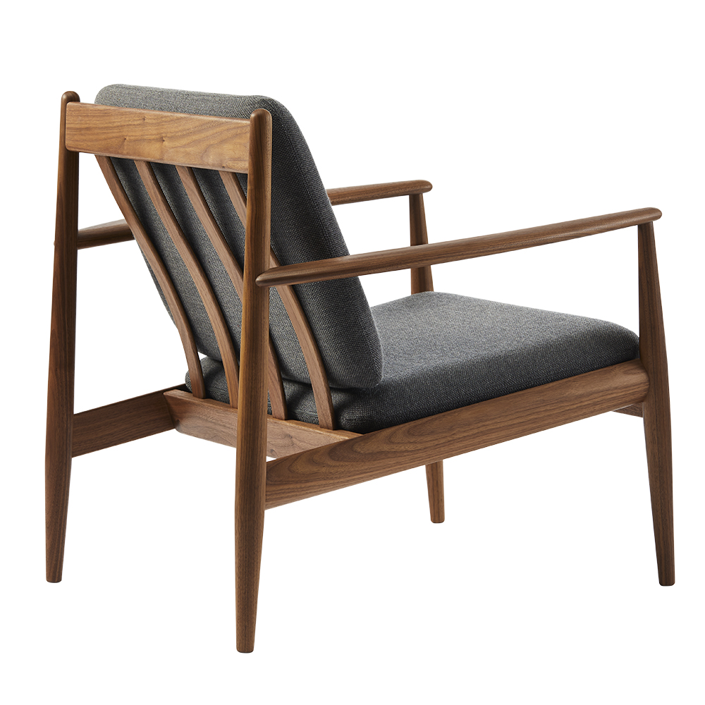 GJ 118 Easy Chair